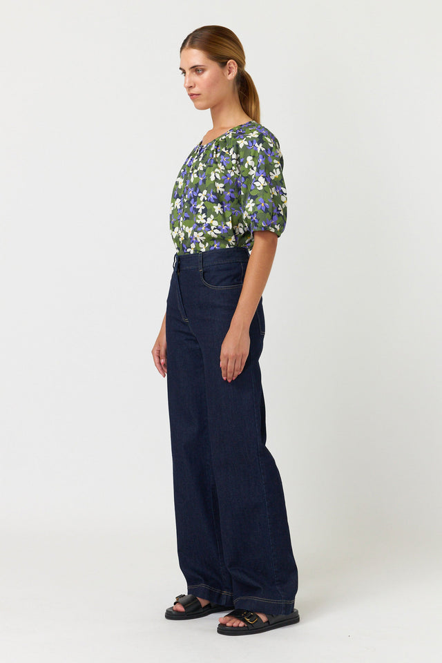 Blooms top