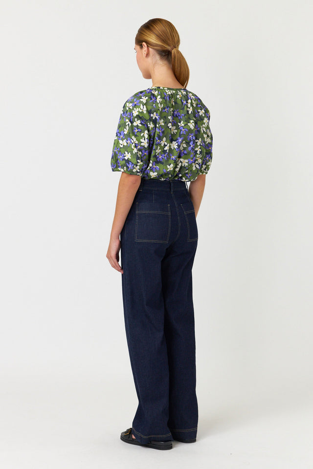 Blooms top