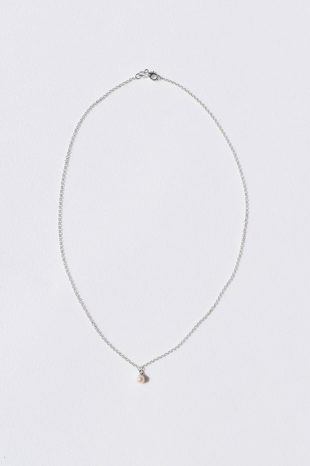 Lily necklace