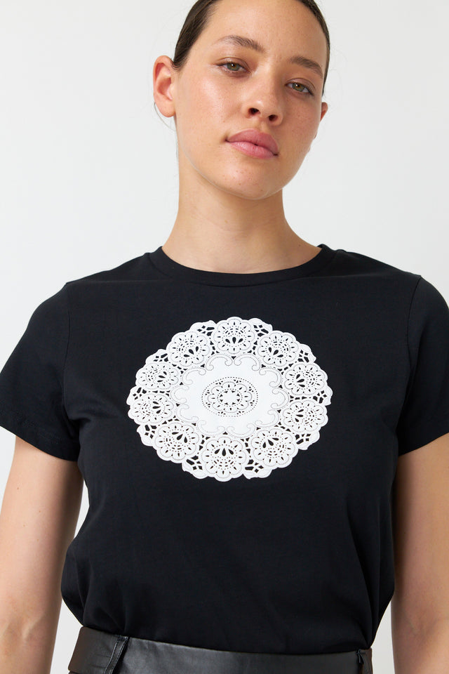 Doily t-shirt